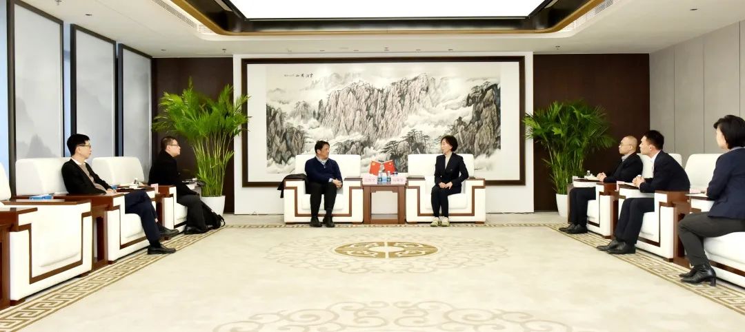 新加坡公共事務(wù)對外合作局局長官維文一行赴中智集團(tuán)調(diào)研交流